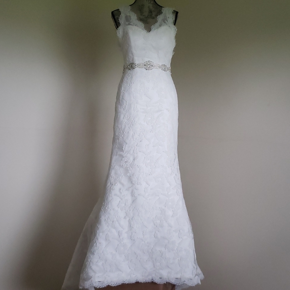 Bridal gown